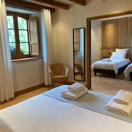 Domaine De Cazal - Chambres D'Hotes Avec Piscine Au Coeur De 26 Hectares De Nature Preservee Saint-Cyprien  Room photo
