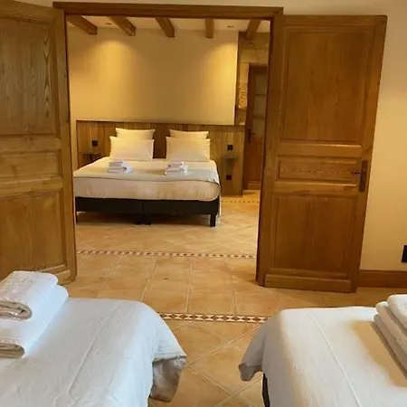 Domaine De Cazal - Chambres D'Hotes Avec Piscine Au Coeur De 26 Hectares De Nature Preservee Saint-Cyprien  Room photo
