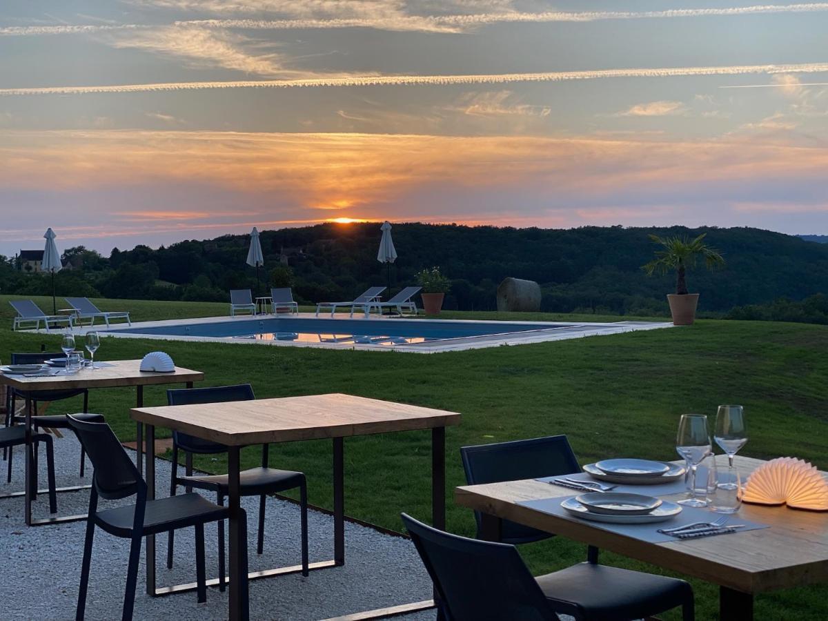 Domaine De Cazal - D'hotes Avec Piscine Au Coeur De 26 Hectares De Nature Preservee * Saint-Cyprien (Dordogne)