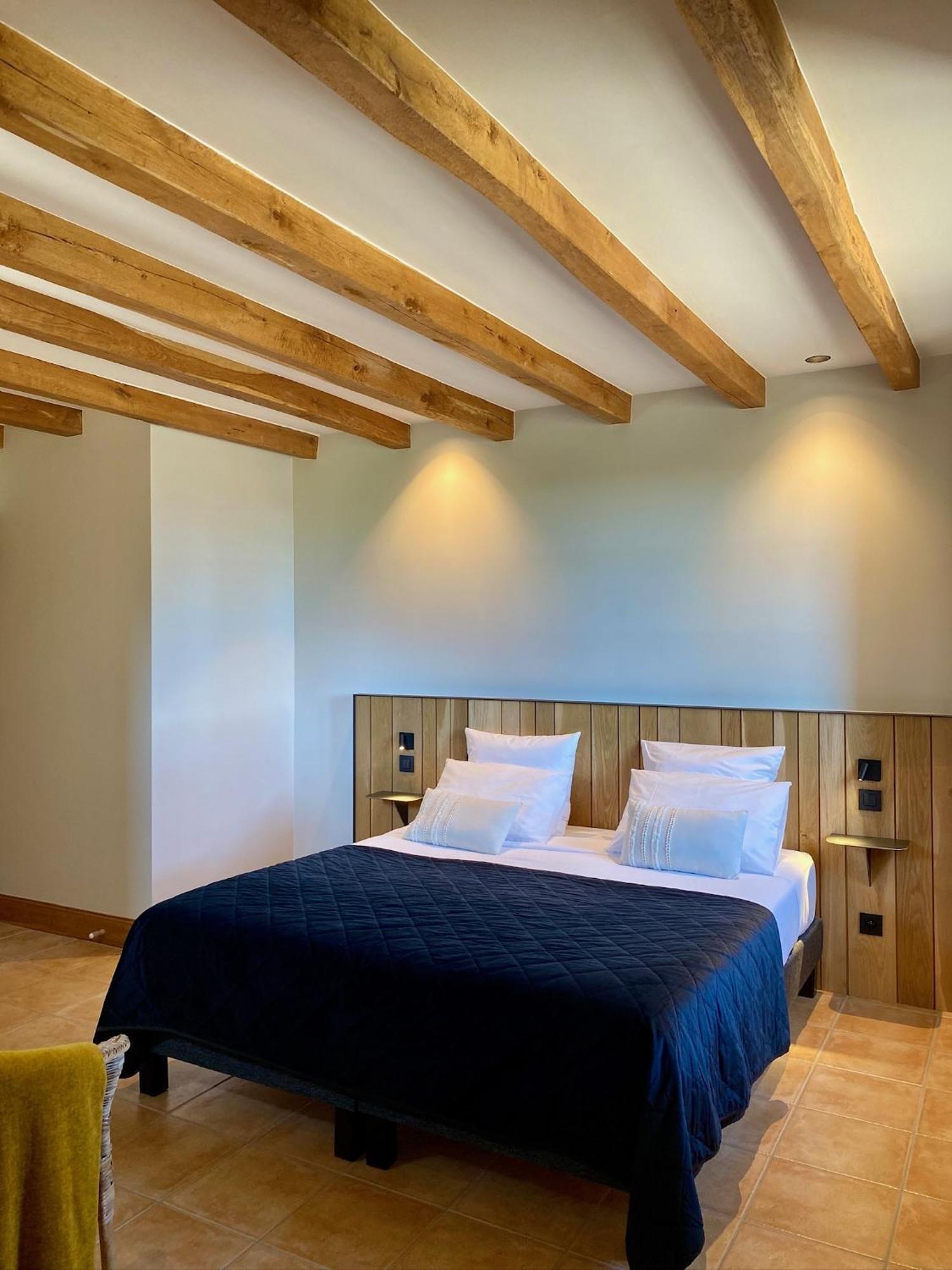Bed & Breakfast Domaine De Cazal - D'hotes Avec Piscine Au Coeur De 26 Hectares De Nature Preservee *